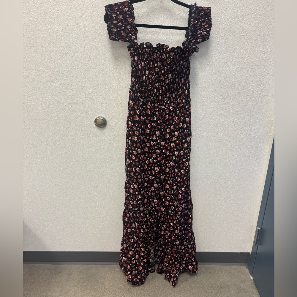 Xhilaration Dress Womens Black Floral Smocked Off the Shoulder Flare Split